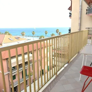 Casa Fronte Mare Ventimiglia